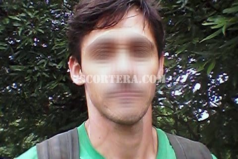 acompanhantes - Homens - PilaG - Sou moreno, alto e magro, com um pênis de 20x5