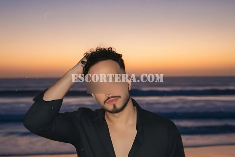 escorts - Boys - Novinhobrpt - Brasileiro com muito tesão para gastar com você! 
Me chame para te satisfazer, garanto que na ira se arrepender. 
Versátil passivo. 